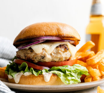 Grilled Chicken Burger with Chips