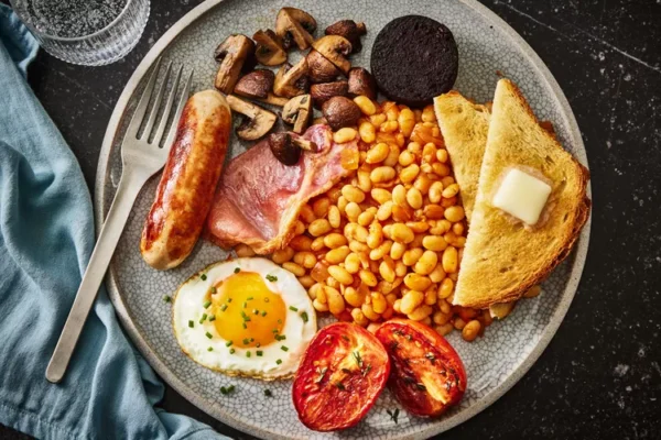 Large breakfast choice of 7 items